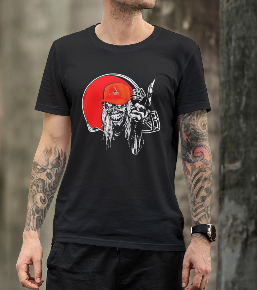 Cleveland Browns Skull With Helmet Halloween Football T-Shirt