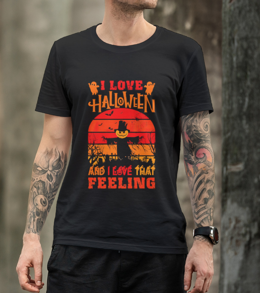 I Love Halloween I Love That Feeling Scarecrow Sunset Ghosts T-Shirt