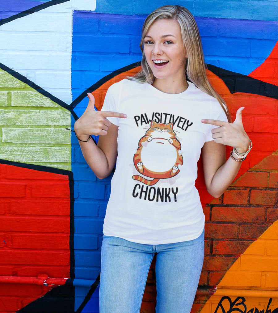 Pawsitively Chonky Cat With Hearts And Smiling Orange Tabby T-Shirt