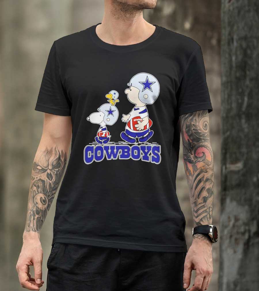 Cowboys Snoopy Charlie Brown Woodstock Football Helmets T-Shirt