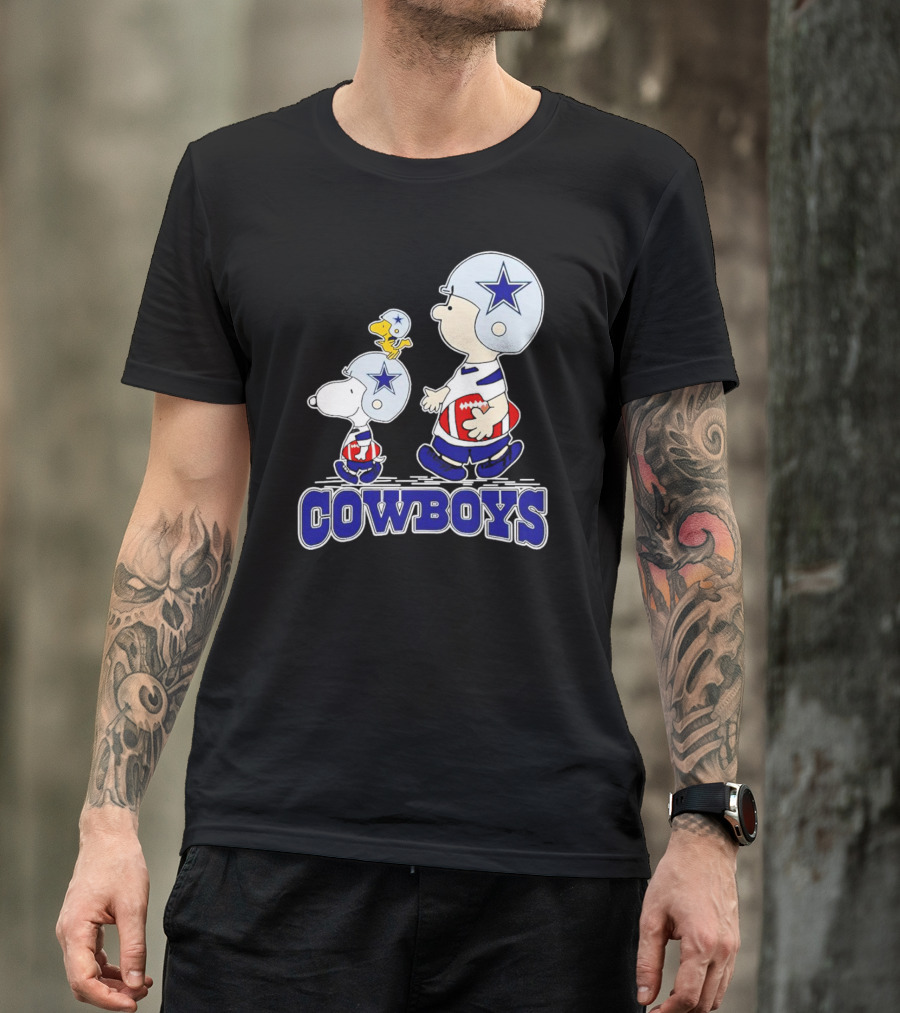 Dallas Cowboys Snoopy Charlie Brown Woodstock Football Helmets T-Shirt