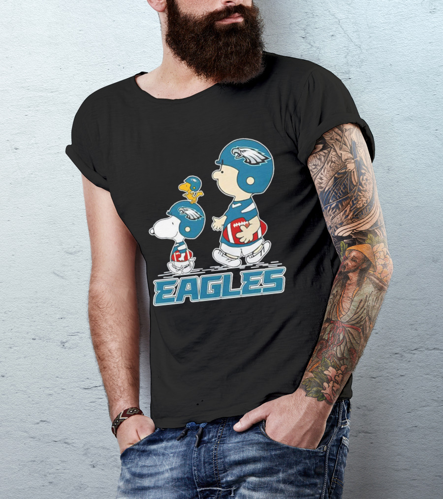 Peanuts Charlie Brown Snoopy Eagles Football Helmet T-Shirt