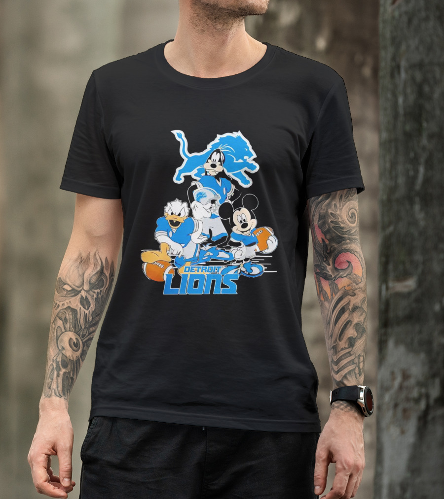 Detroit Lions Mickey Friends Game Day Football Disney T-Shirt