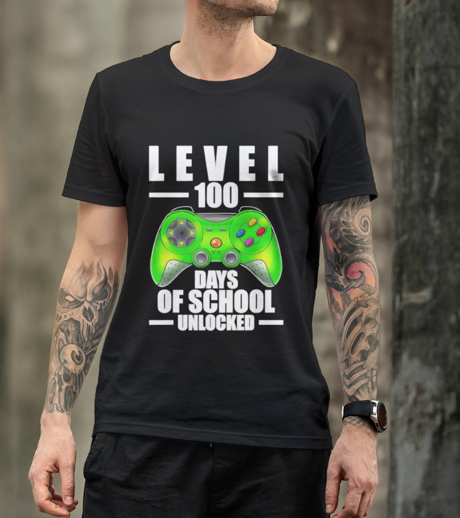LEVEL 100 DAYS OF SCHOOL UNLOCKED GAMING CONTROLLER T-Shirt