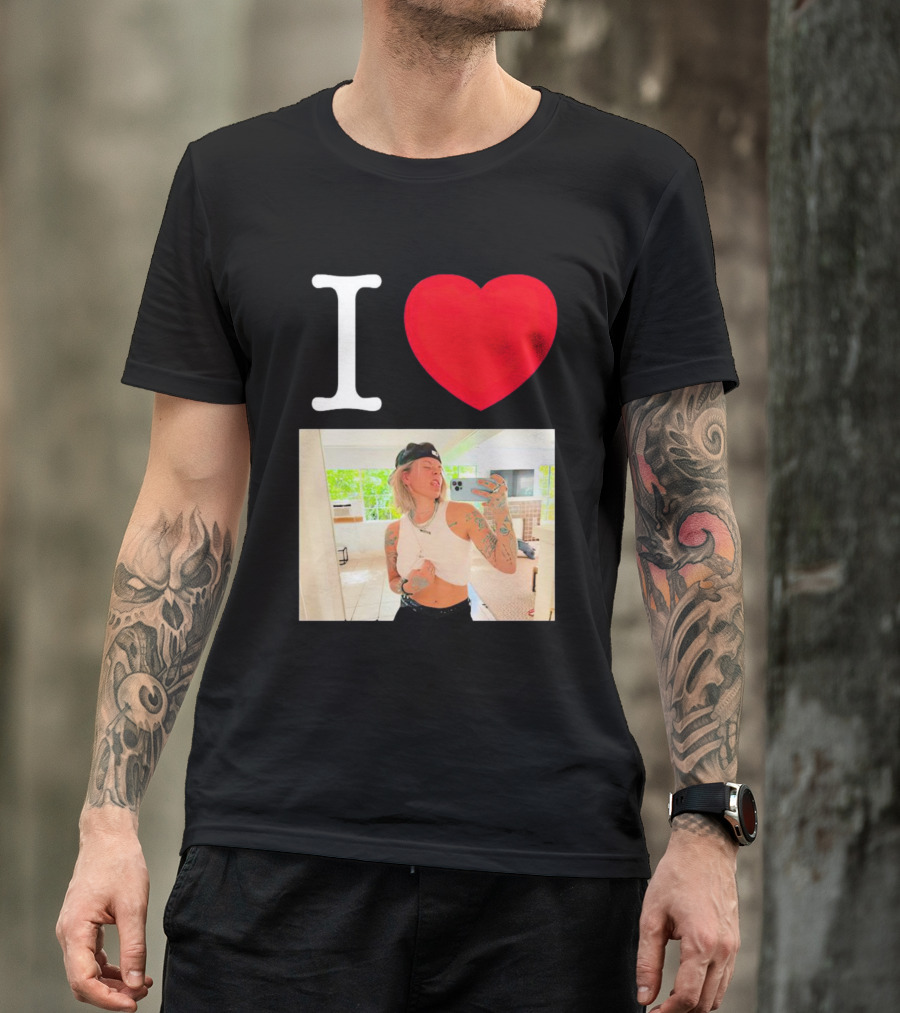 I Love Lauren Sanderson Tattooed White Crop Top Mirror Selfie Image T-Shirt