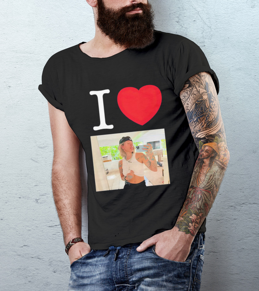 I Love Lauren Sanderson Tattooed White Crop Top Mirror Selfie Image T-Shirt