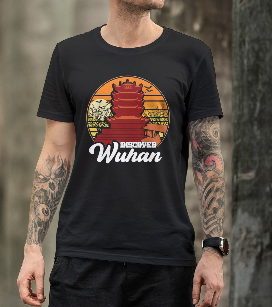 Discover Wuhan Pagoda Vintage Sunset Scene T-Shirt