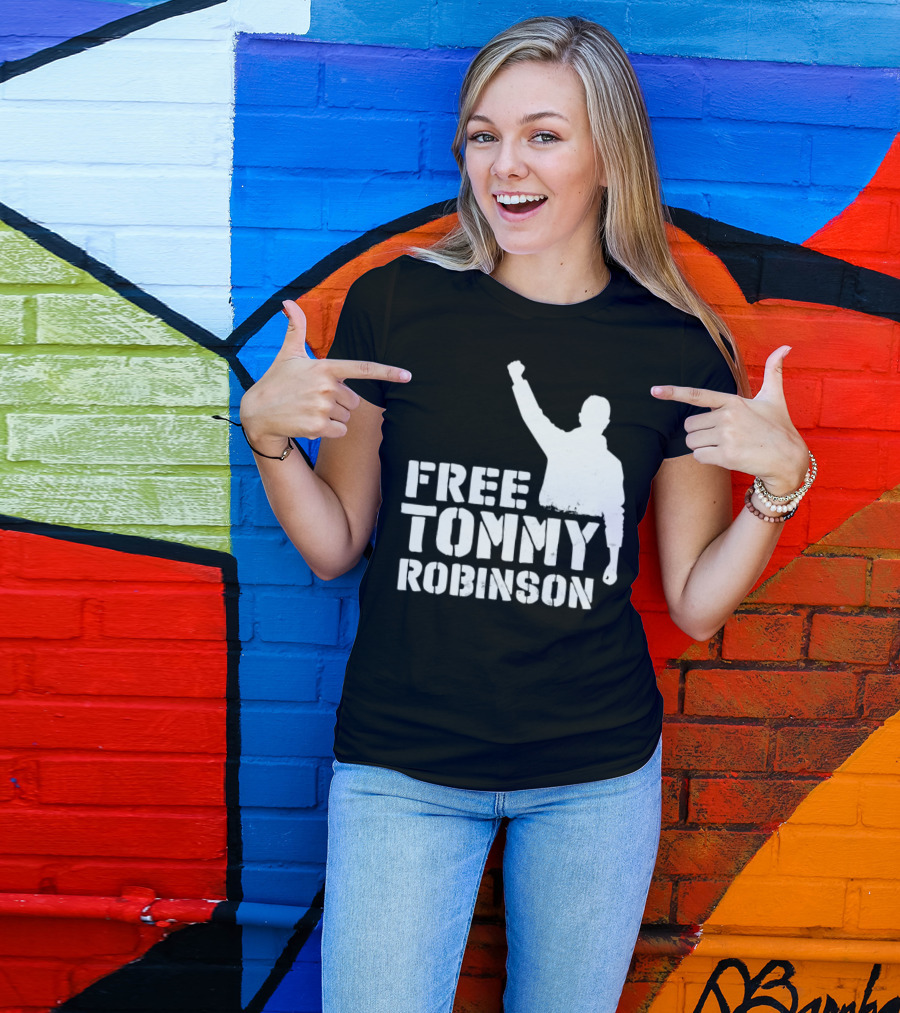 Free Tommy Robinson Silhouette Fist Raised Protest T-Shirt