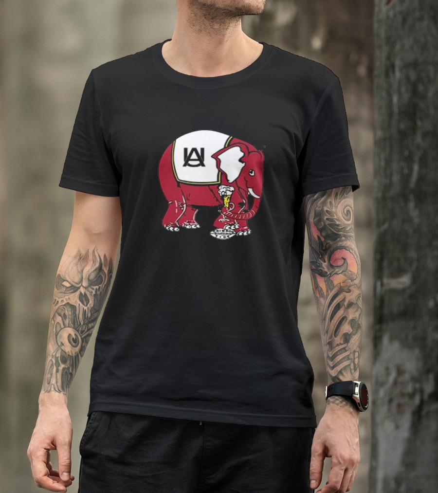 Aaron Estrada 1950s Alabama Elephant Holding Mug T-Shirt