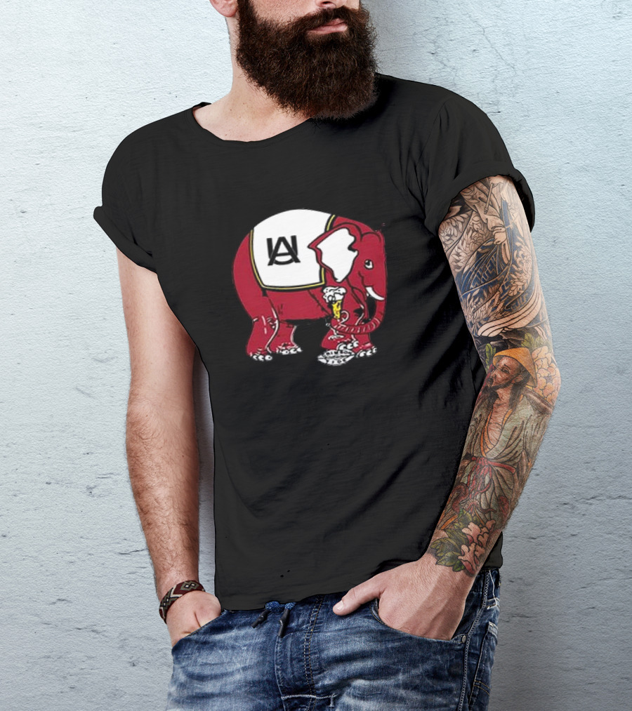 Aaron Estrada 1950s Alabama Elephant Holding Mug T-Shirt