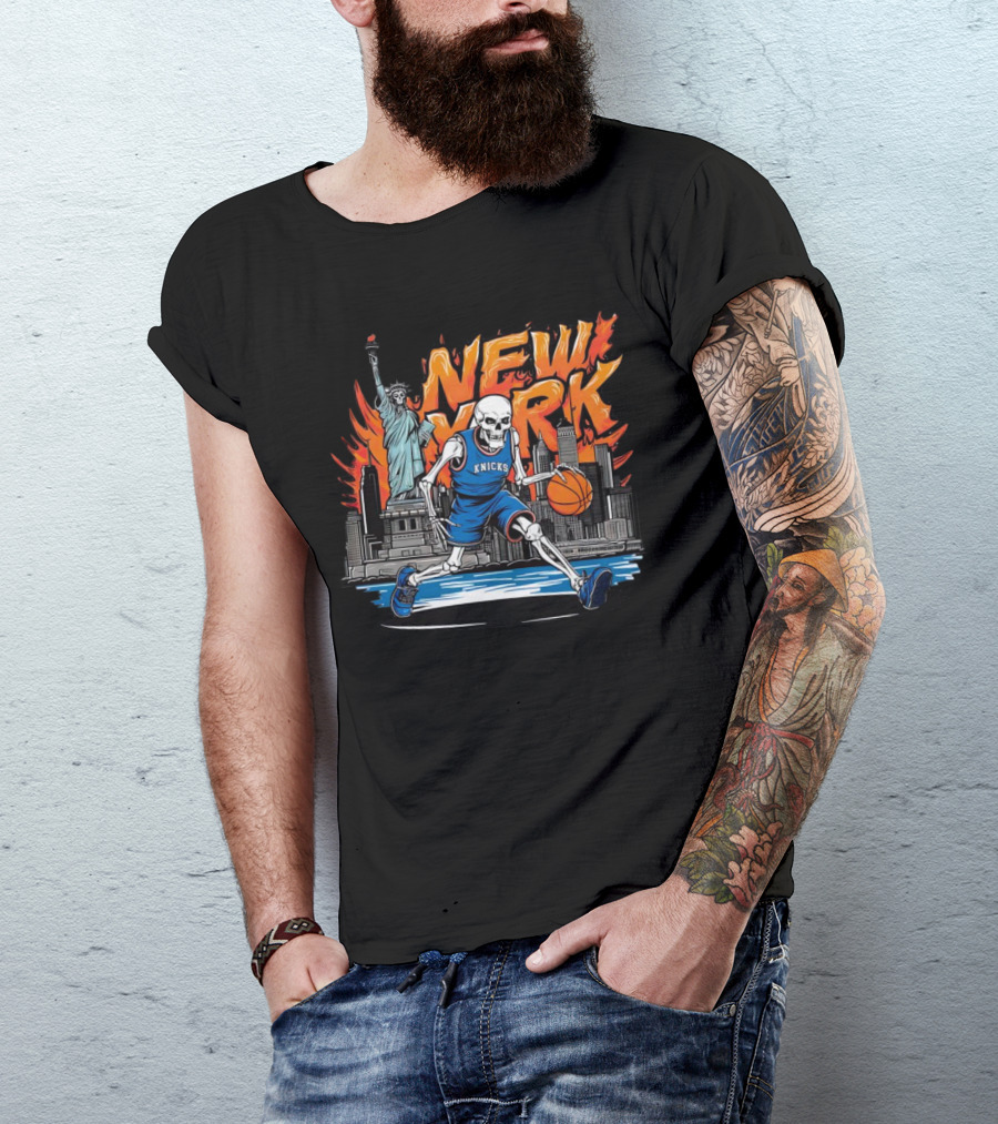New York Knicks Skeleton Statue Basketball T-Shirt