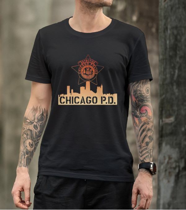 Chicago P.D. Detective Chicago Police Badge And City Skyline T-Shirt
