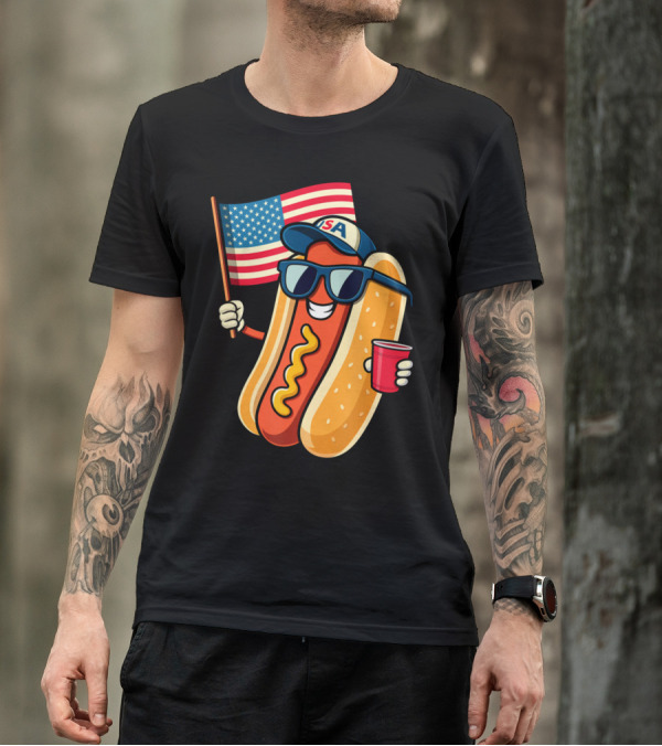 Fourth Of July USA Hotdog With American Flag And Sunglasses T-Shirt