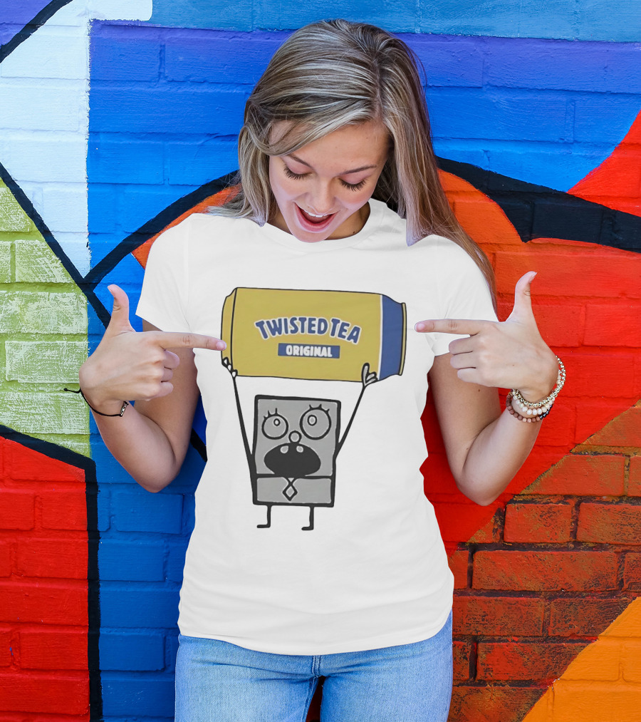 SpongeBob Doodlebob Holding Twisted Tea Original Can T-Shirt
