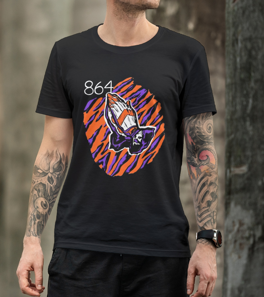 864 Clemson Tigers Praying Hands Football T-Shirt