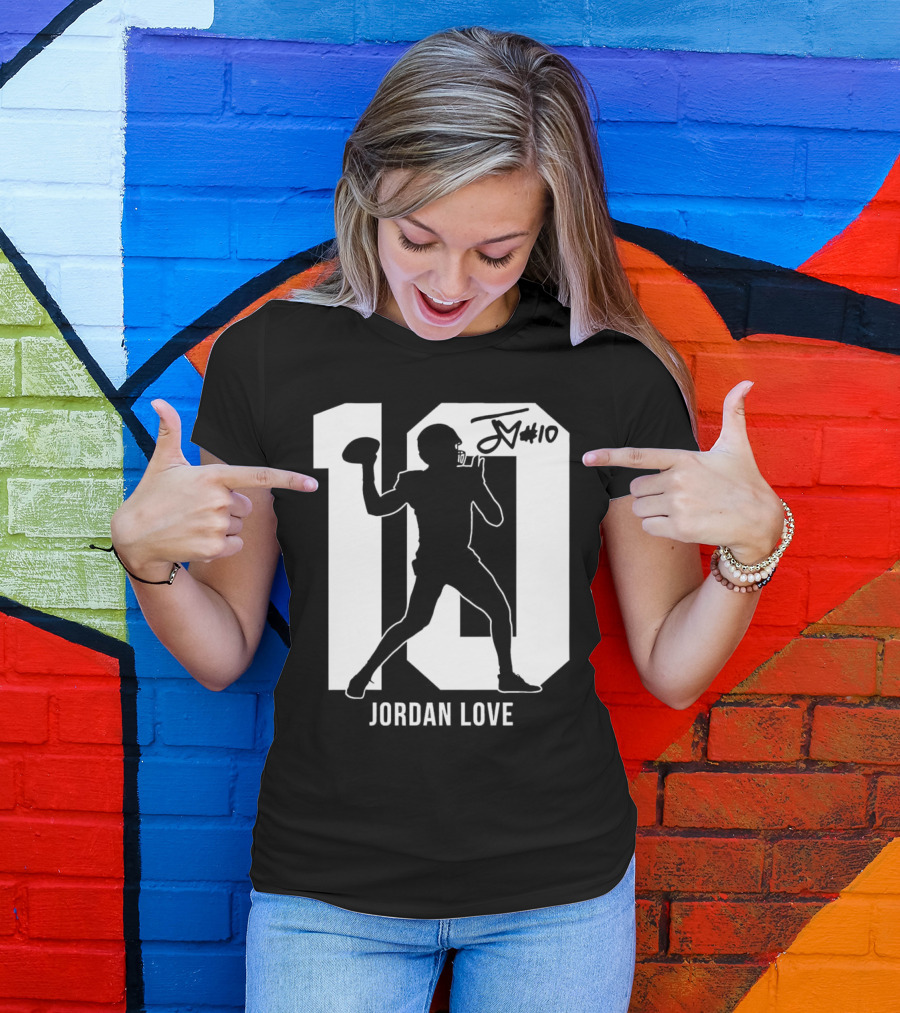 Jordan Love Green Bay Packers Number 10 Silhouette Signature T-Shirt