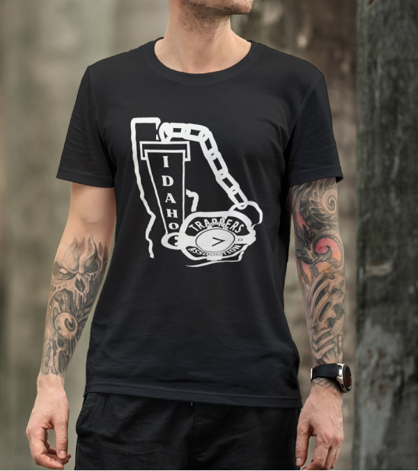 Idaho Trappers Association Logo With Trapper Symbol And Chain T-Shirt