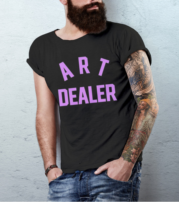ART DEALER Classic Bold Typography T-Shirt
