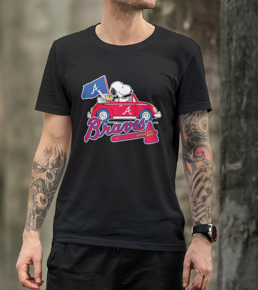 Snoopy And Woodstock Driving Car Atlanta Braves Logo Peanuts Cartoon T-Shirt