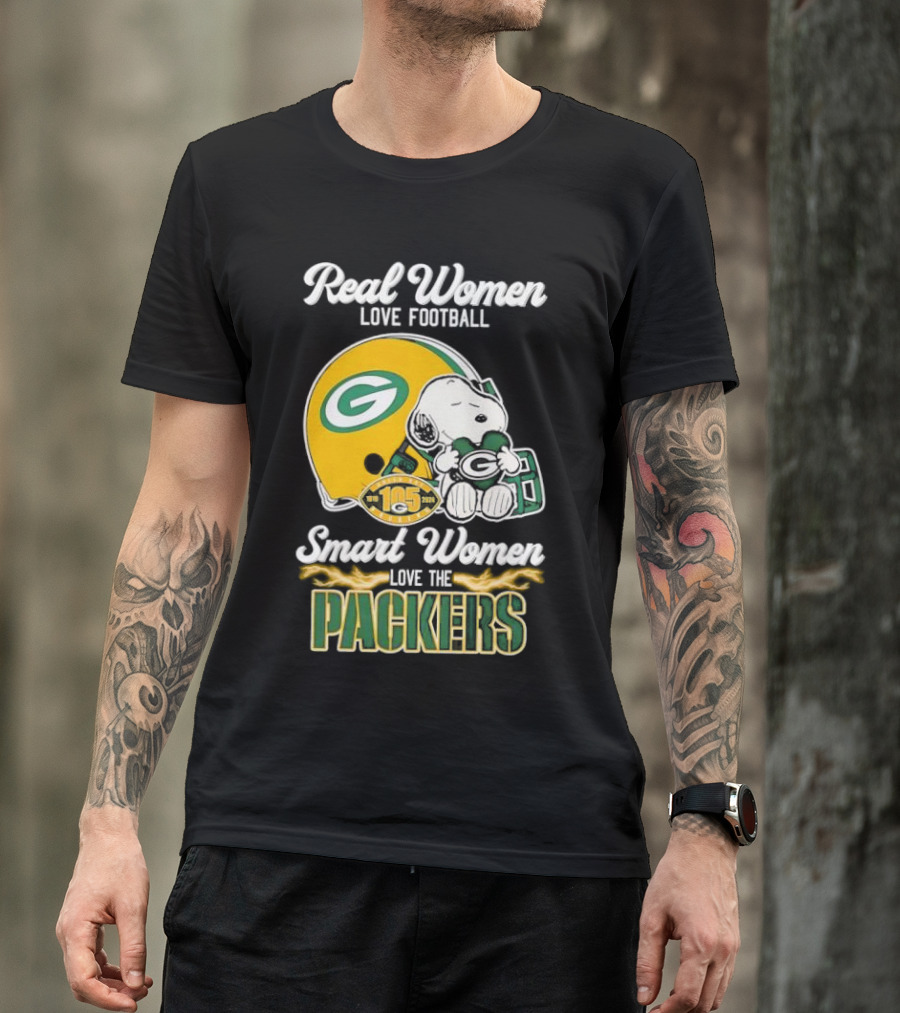 Snoopy Real Women Love Football Smart Women Love The Packers Green Bay Helmet T-Shirt