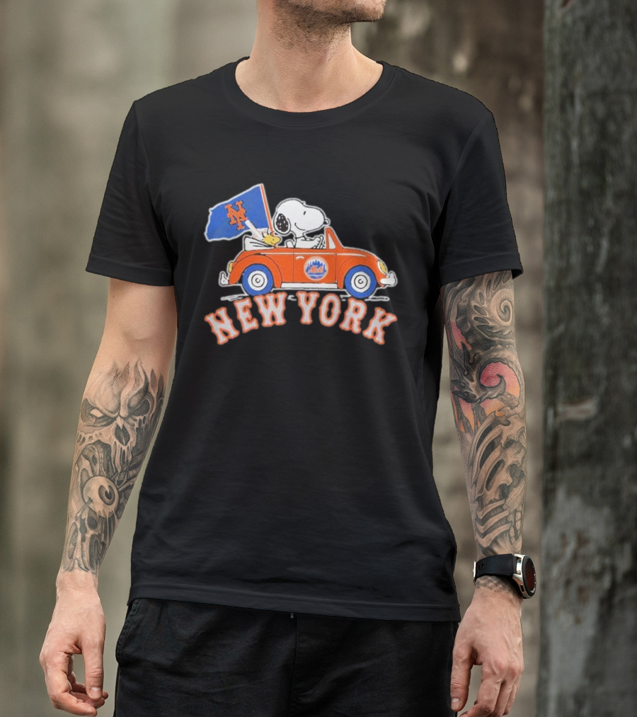 Snoopy Driving Car With New York Mets Flag T-Shirt