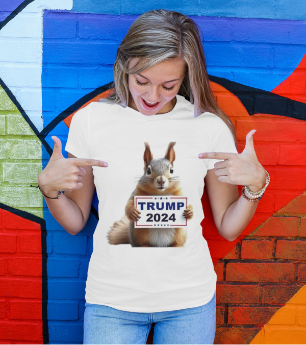 Trump 2024 Squirrel With Sign T-Shirt