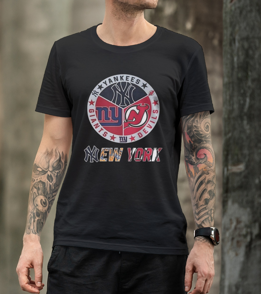 New York Yankees Giants Devils Circle Yankees NY Giants Devils T-Shirt