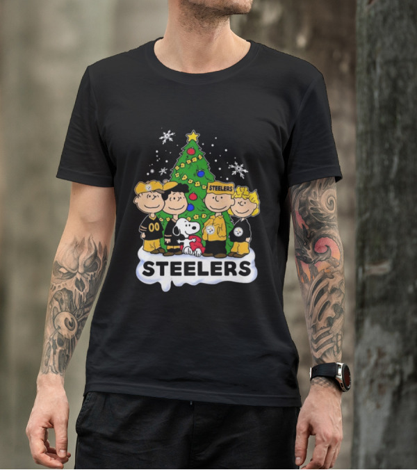 Snoopy And Friends Steelers Christmas T-Shirt