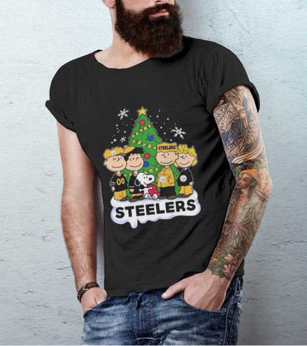 Snoopy And Friends Steelers Christmas T-Shirt