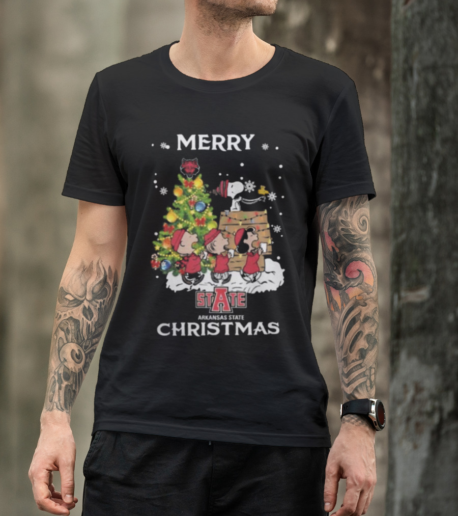 Merry Christmas Arkansas State Red Wolves Snoopy And Friends T-Shirt