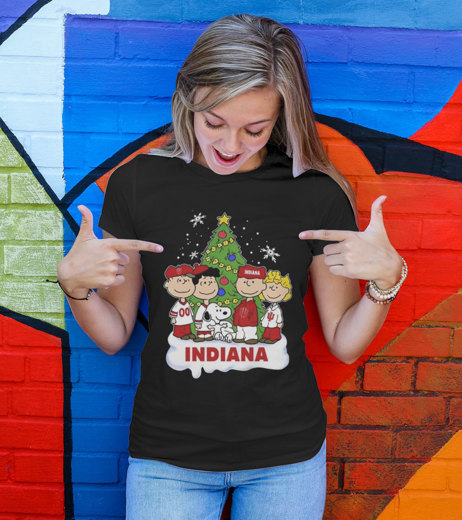 Indiana Hoosiers Snoopy And Friends Christmas Tree Snowflakes T-Shirt