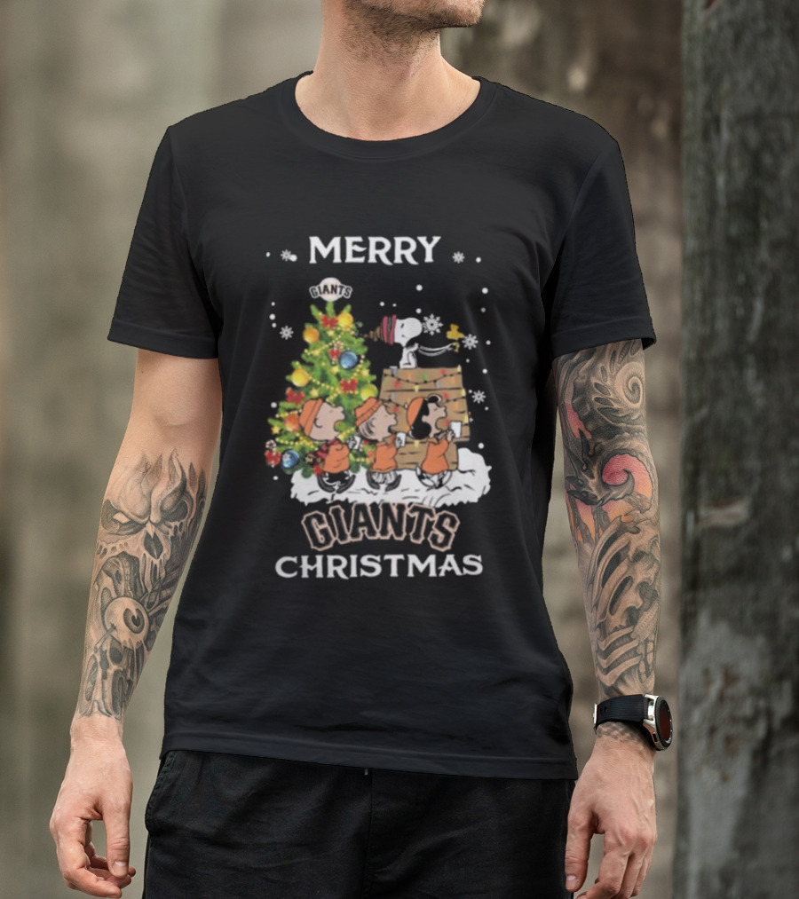 Merry Christmas 2024 San Francisco Giants Snoopy And Friends T-Shirt