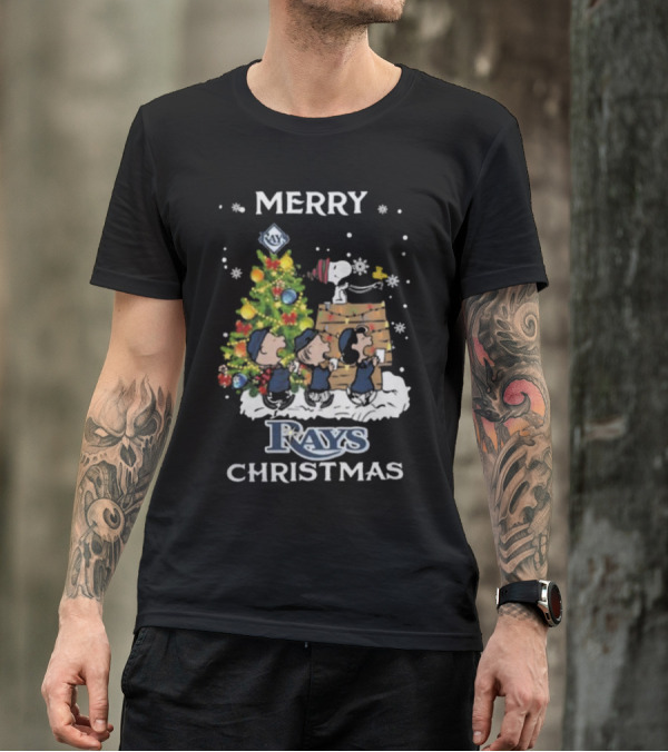 Merry Rays Christmas Tampa Bay Snoopy And Friends T-Shirt