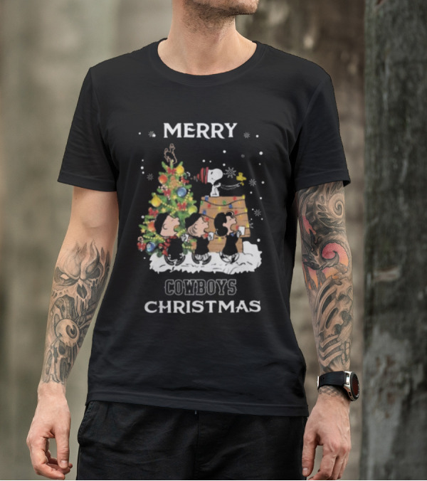 Merry Cowboys Christmas With Snoopy And Friends Christmas Tree T-Shirt