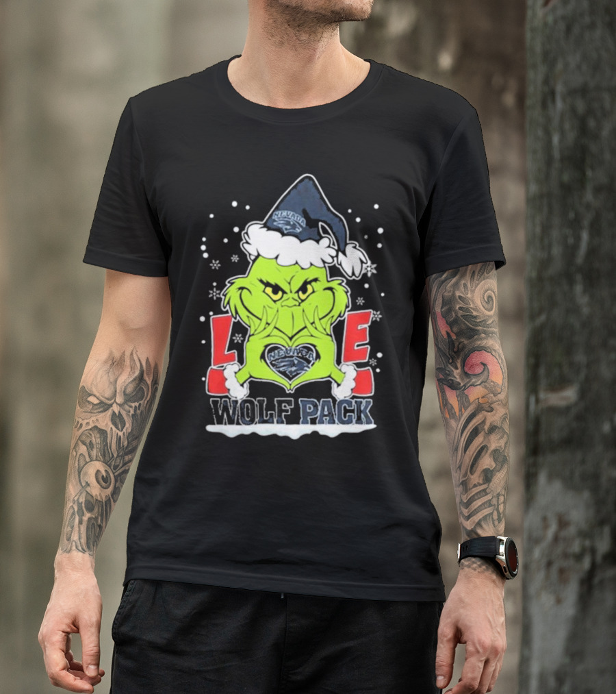 The Grinch Love Nevada Wolf Pack Football Christmas T-Shirt