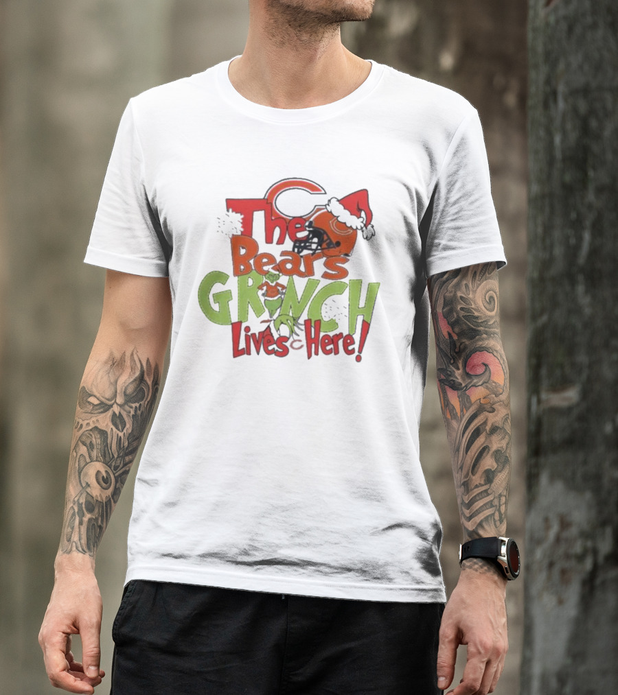 The Bears Grinch Chicago Lives Here Christmas T-Shirt