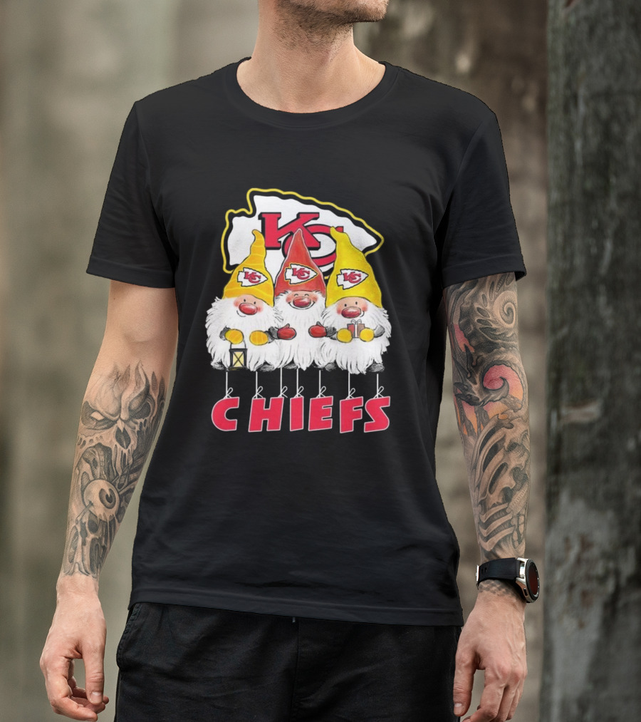 Kansas City Chiefs Gnomes Christmas Chiefs T-Shirt