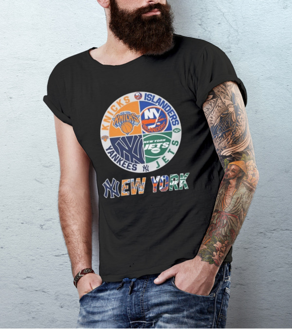 New York Knicks Islanders Yankees Jets Circle Logo New York T-Shirt