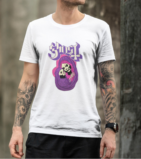 Rockabilia Ghost She Is The Light The Warmth The Power Without Her I Am Lost Hail Mom Skeletons Hugging T-Shirt