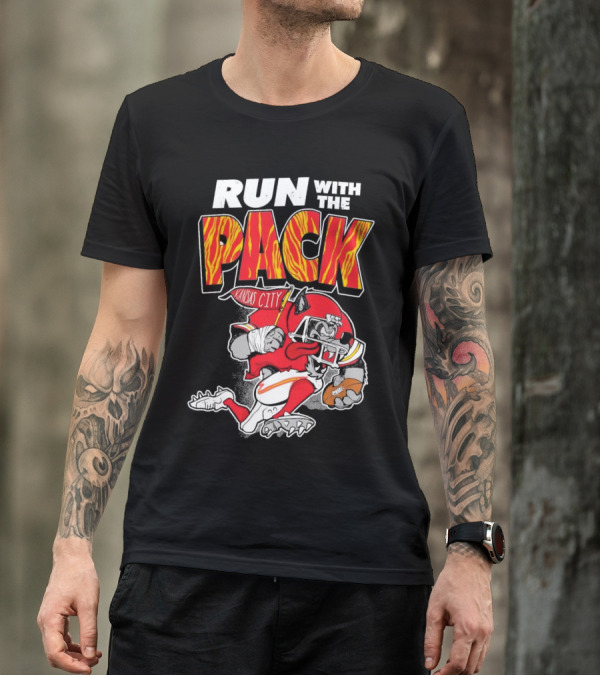Run With The Pack Kansas City Chiefs KC Wolf 2025 T-Shirt