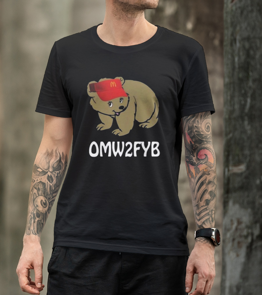 OMW2FYB Bear With Red Cap T-Shirt
