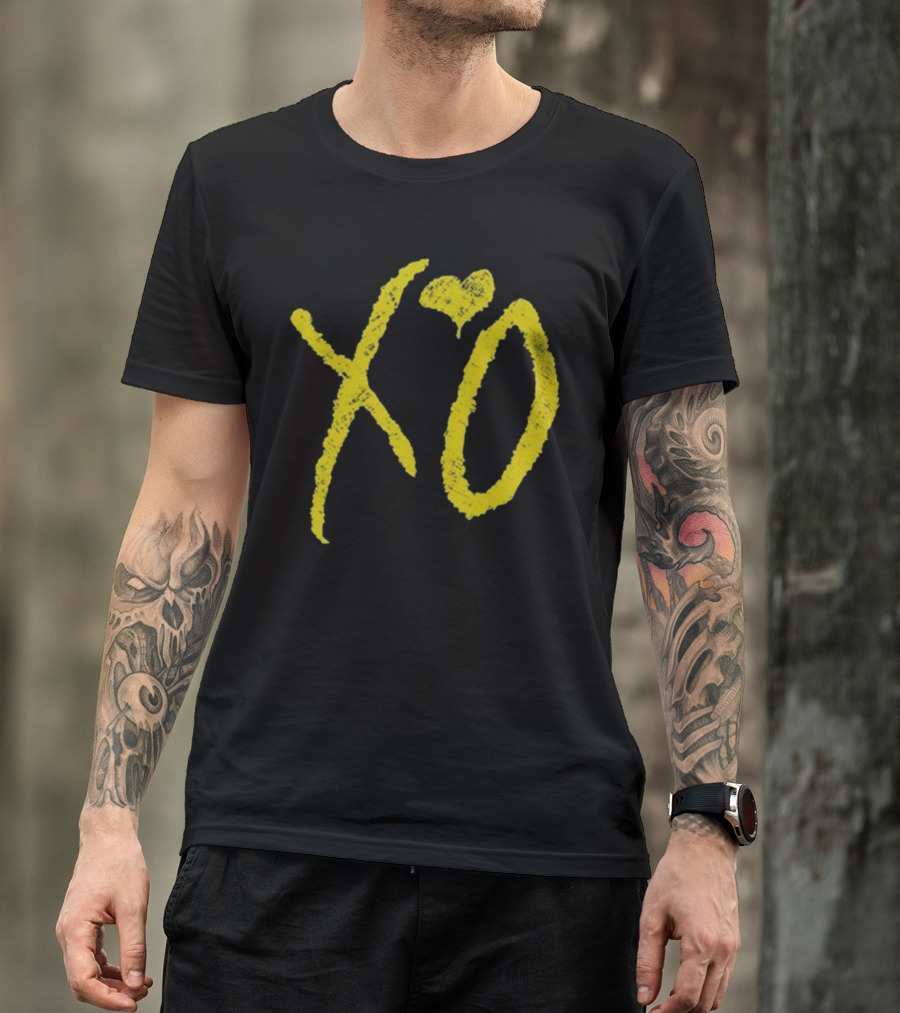Nav Omw2 Rexdale XO Yellow Script T-Shirt