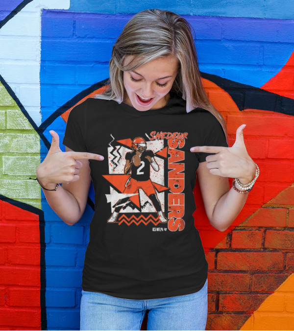 Shedeur Sanders 90s Style Retro Football Illustration T-Shirt