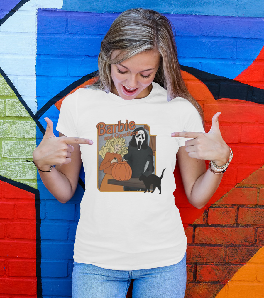 Barbie And Ghostface Halloween Pumpkin Carving Scene With Black Cat T-Shirt