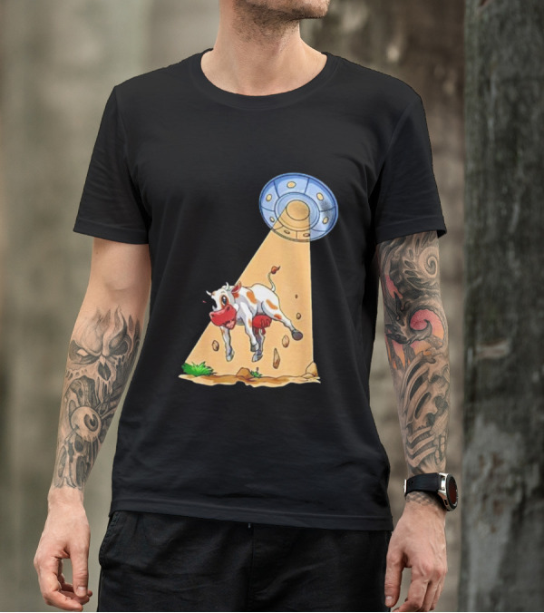 Cow Abduction UFO Alien Cow Abducted Beam Tractor T-Shirt