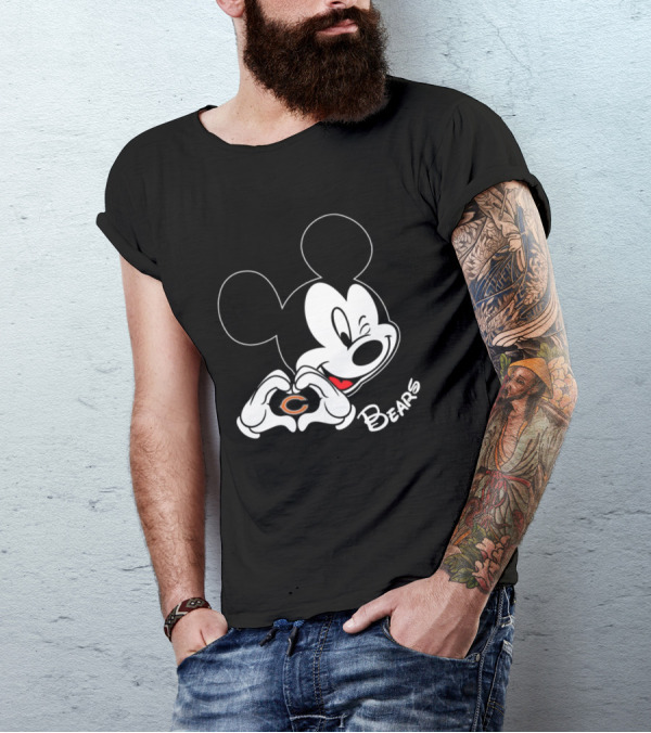 Mickey Heart Chicago Bears Fan T-Shirt
