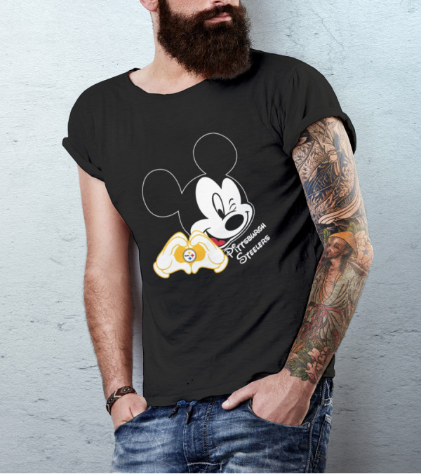 Mickey Mouse Heart Hands Pittsburgh Steelers T-Shirt
