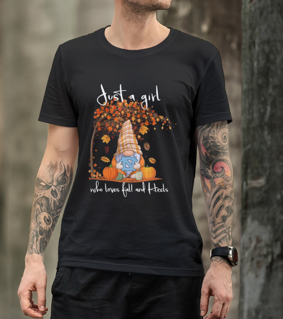 Just A Girl Who Loves Fall And North Carolina Tar Heels Gnome T-Shirt