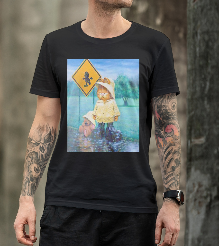 Garfield Rainy Day Yellow Jacket Relaxation T-Shirt