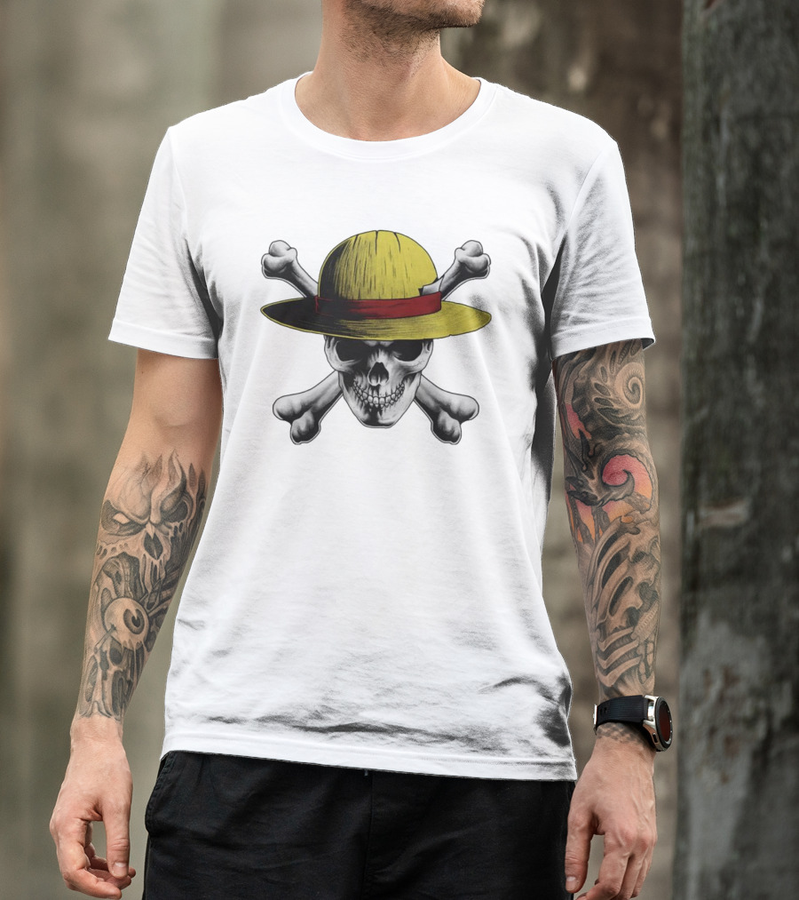 Straw Hat Jolly Roger Pirate Skull And Crossbones T-Shirt